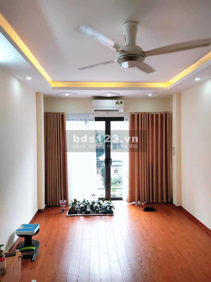 Siêu phẩm Kim Giang giá 3.15 tỷ, nội thất lung linh, giao thông thuận tiện, sổ đỏ chính chủ