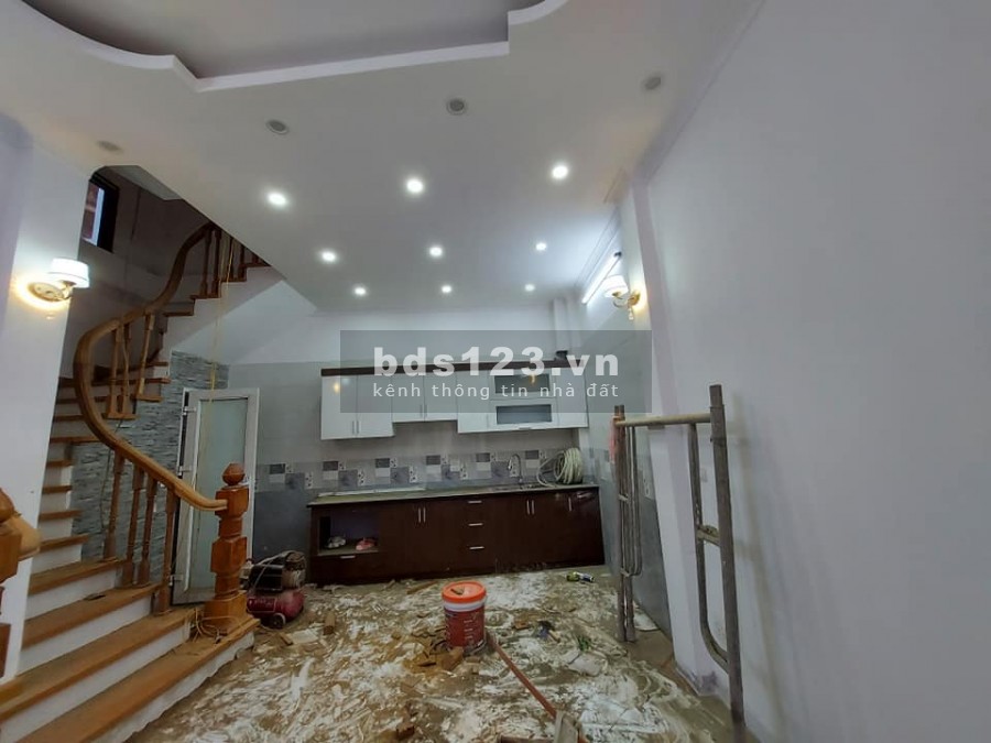 TTAM Đống Đa Nhà Đẹp KD tốt oto đỗ cửa 5tang DT 40M MT 4.7m