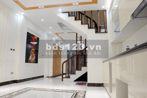 Bán nhà mới 5 tầng Quận Cầu Giấy, dt 57m2, khu Vip, 20 ra phố giá 7.2 tỷ, lh 0961427470