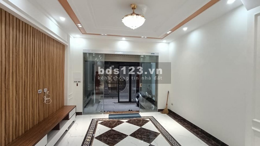 Bán nhà mới 5 tầng Quận Cầu Giấy, dt 57m2, khu Vip, 20 ra phố giá 7.2 tỷ, lh 0961427470