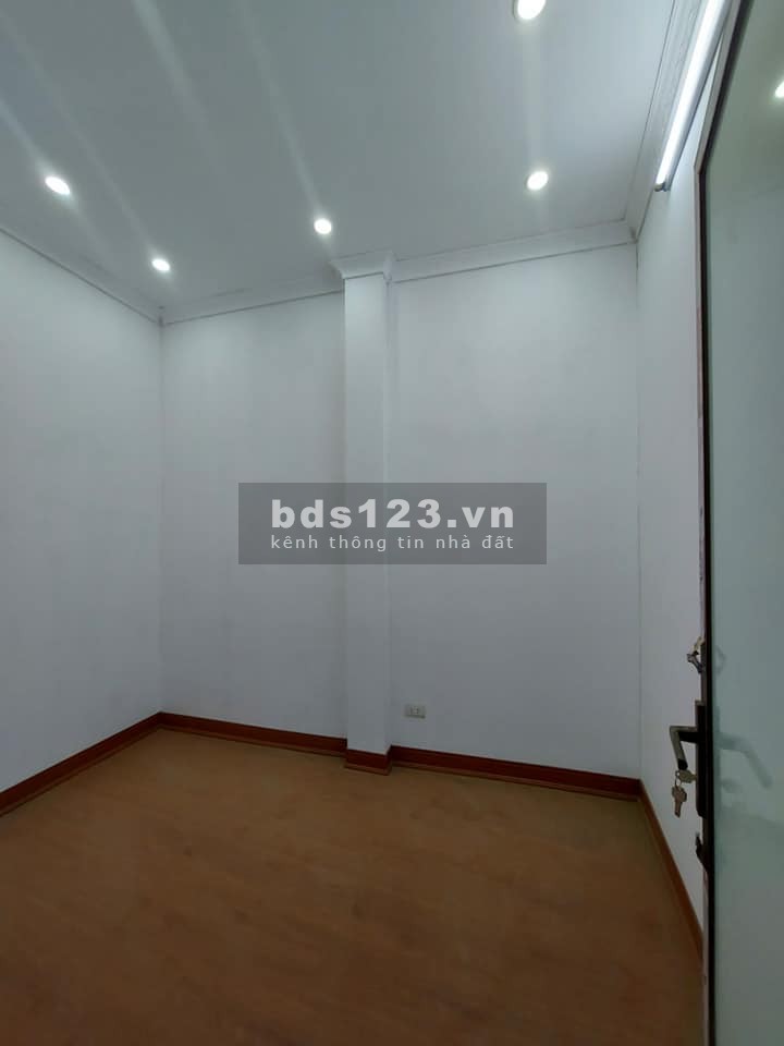 TTAM Đống Đa Nhà Đẹp KD tốt oto đỗ cửa 5tang DT 40M MT 4.7m