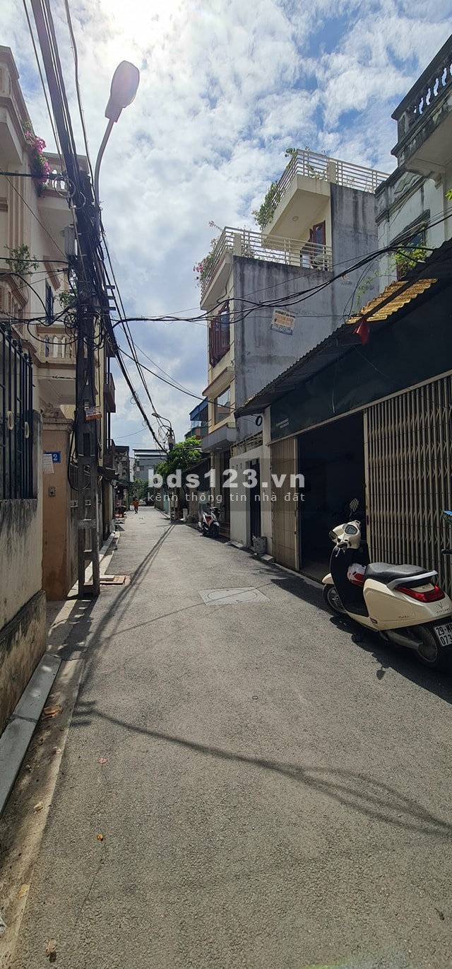 Chính chủ cần bán gấp nhà siêu đẹp Cổ Linh, ô tô thông 35m nhỉnh 3 tỷ 0888868583