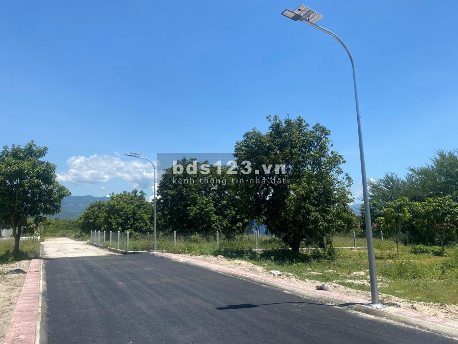 Tặng Ngay 5 Chỉ Vàng Khi Mua 1 Lô,Mua từ 2 lô chiết khấu 2%.Cam Lâm-Khánh Hoà