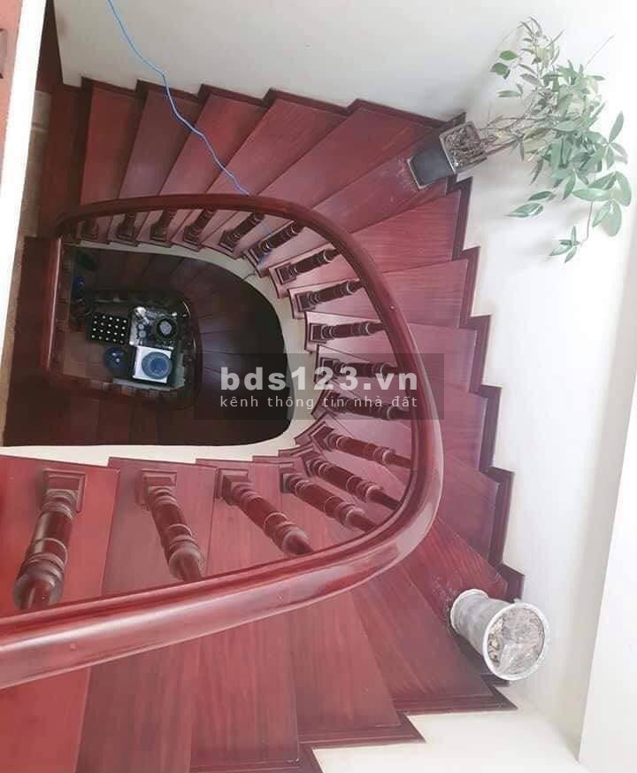 Bán nhà phân lô Cán Bộ cấp Cao, Lê Hồng Phong Ông Ích Khiêm, 52m2 *4T, cách phố 20m. 0969693855.