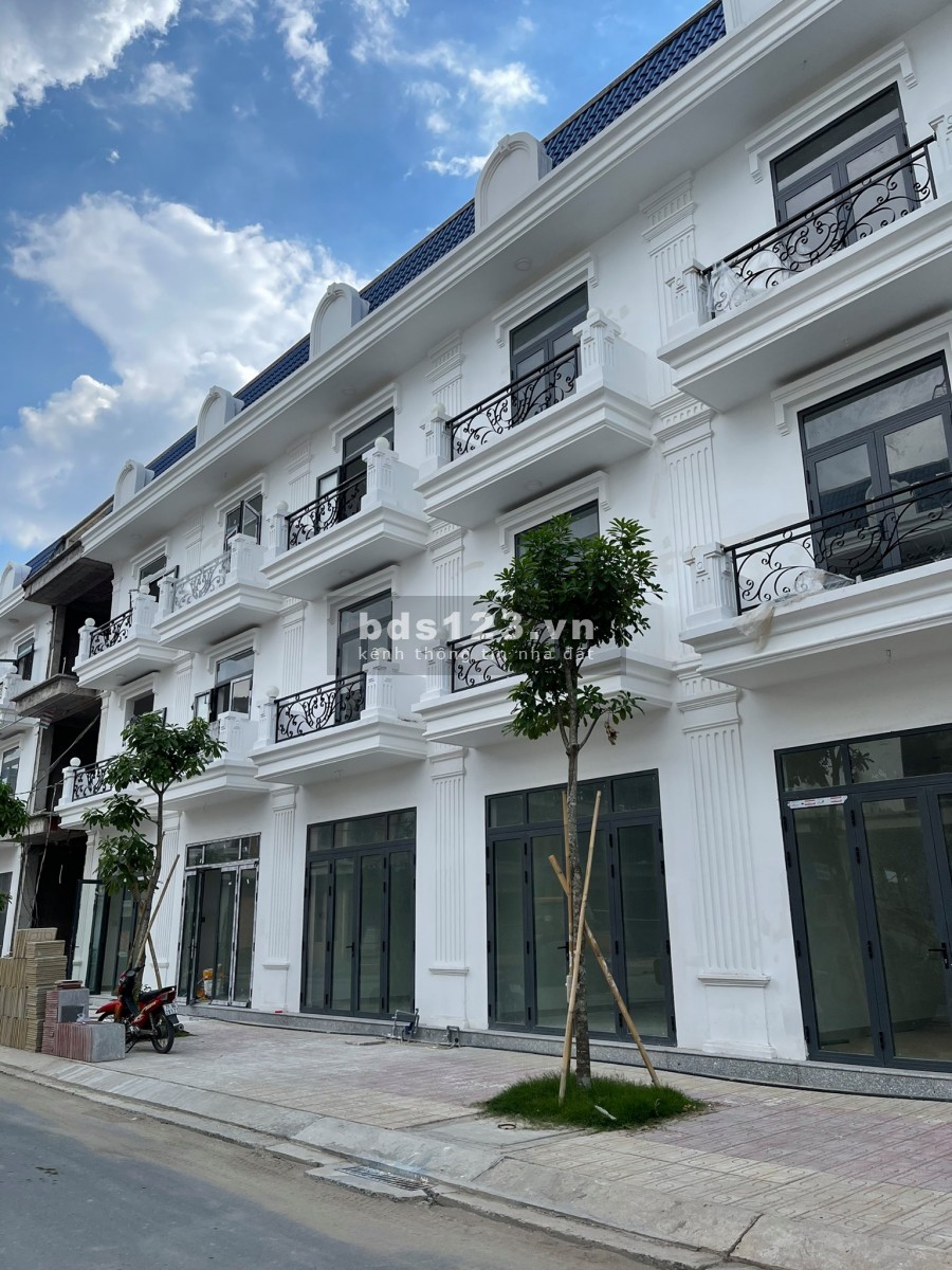 Nhà Phố thiết kế phong cach châu Âu cao cấp tại Bến Tre, giá bán 2.4 tỷ