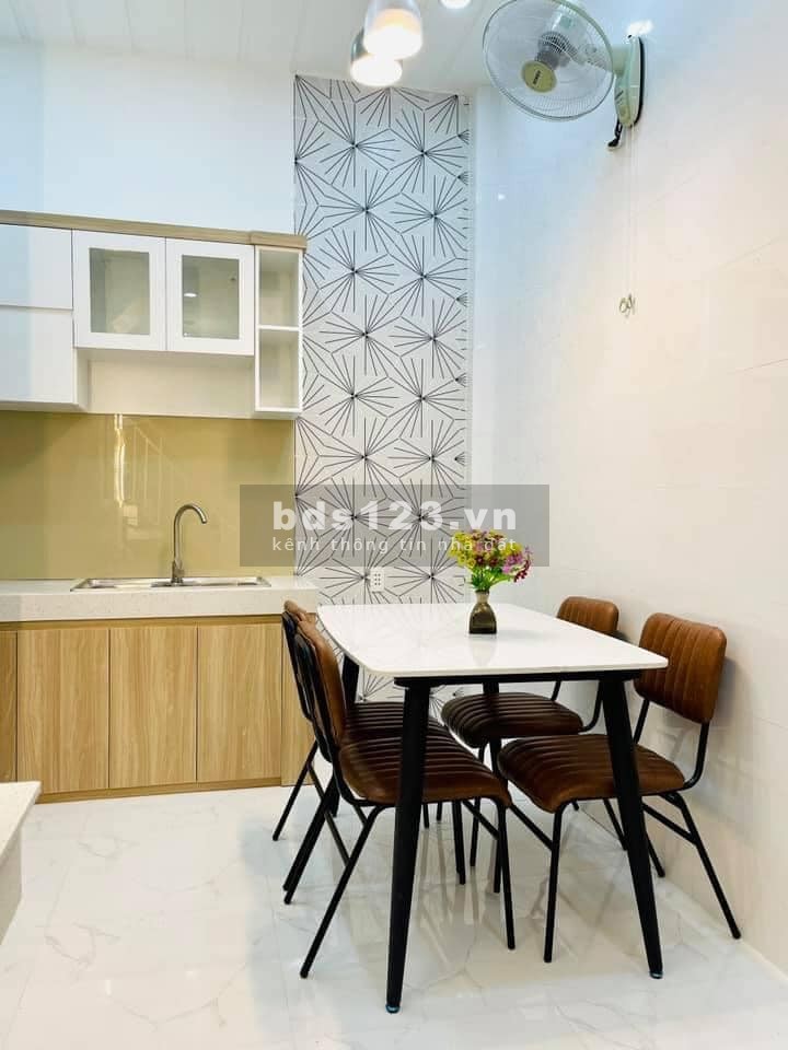 Bán nhà đẹp ở ngay 4*15 phường 21 Xô Viết Nghệ Tĩnh Bình Thạnh, 2 tầng, 2pn