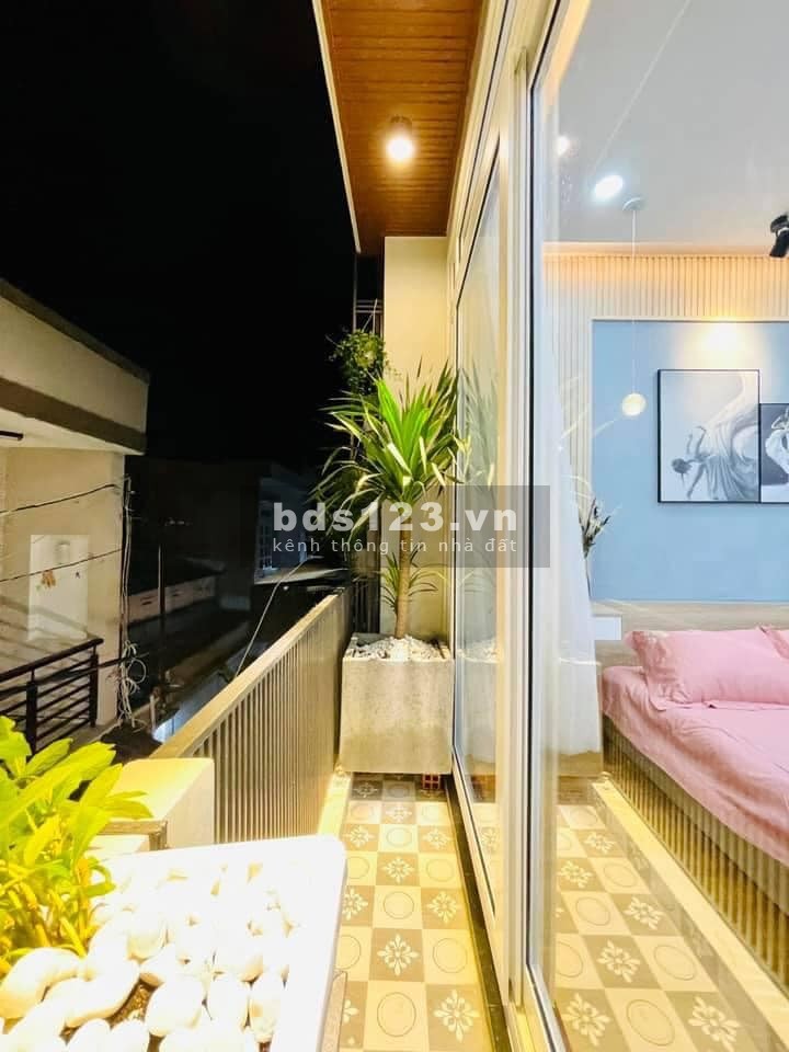 Bán nhà đẹp ở ngay 4*15 phường 21 Xô Viết Nghệ Tĩnh Bình Thạnh, 2 tầng, 2pn