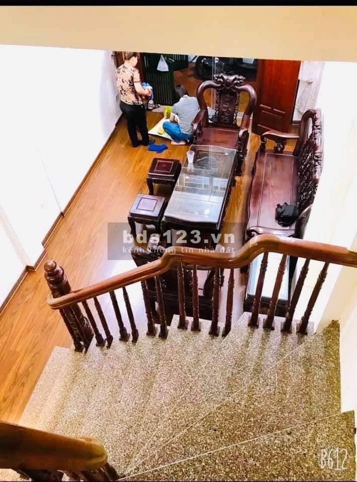 Bán nhà Phan Kế Bính, Ba Đình dt 45m2, 5 tầng, 6 ngủ, ngõ thông Đào Tấn giá nhỉnh 4 tỷ
