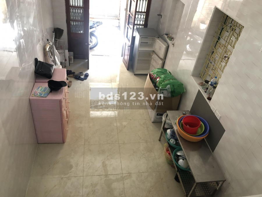 Bán gấp nhà ở ngay, gần phố, Tôn Đức Thắng, dt 25m, 3 tâng mặt tiền 3m, giá 2.2 tỷ