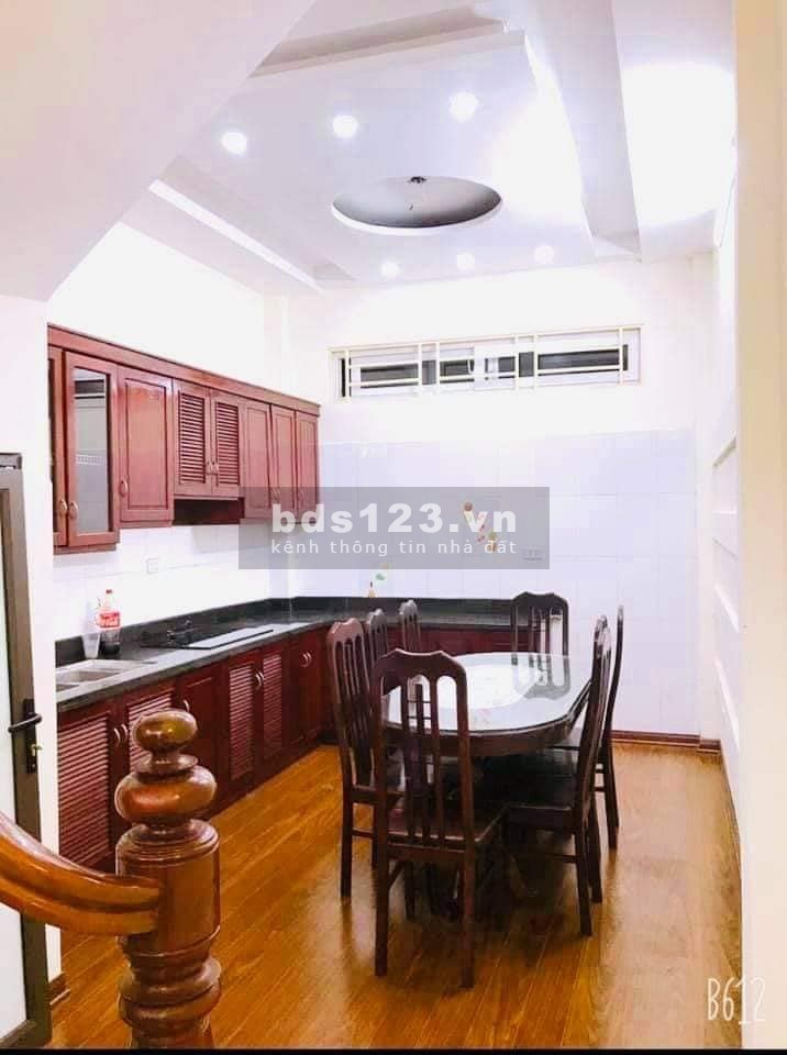 Bán nhà Phan Kế Bính, Ba Đình dt 45m2, 5 tầng, 6 ngủ, ngõ thông Đào Tấn giá nhỉnh 4 tỷ