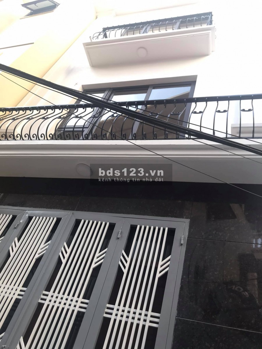 Bán nhà Xuân Đỉnh- Từ Liêm đẹp ở ngay, 2 thoáng, ô tô đỗ cửa 48m x 4T chỉ 4,4 tỷ.