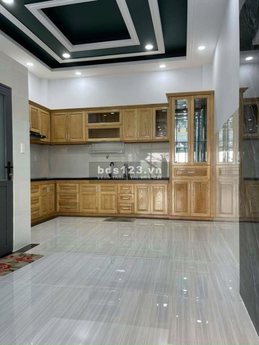 Giá bán 5.7 tỷ sở hữu căn đẹp nhất cơn đường Nguyễn Suý, Quận Tân Phú, dt 60m2