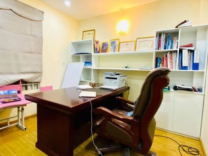Nhỉnh 6 tỷ có nhà phố Phan Đình Giót, 81m2, kinh doanh, ô tô vào nhà, thông vòng quanh