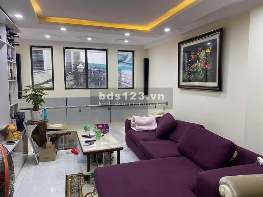 Bán nhà 4 tầng quy hoạch rừng, ô tô vào nhà 2 mặt tiền thoáng, dt 45m2, giá 2 tỷ hơn