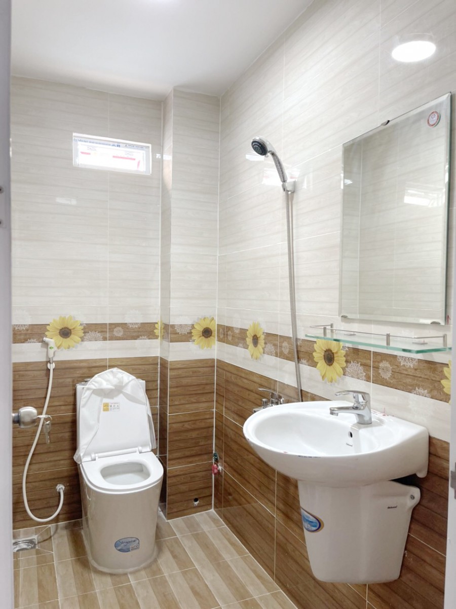 Bán nhà (3.6*13m, nở hậu) hẻm 184 Âu Dương Lân Phường 3 Quận 8, 1 trệt, 1 lầu