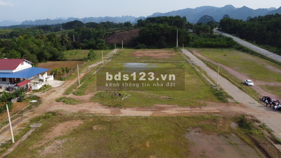 Hiện tại em còn duy nhất 2 lô đất đấu giá cần bán gấp tại LạcThủy, Hòa Bình