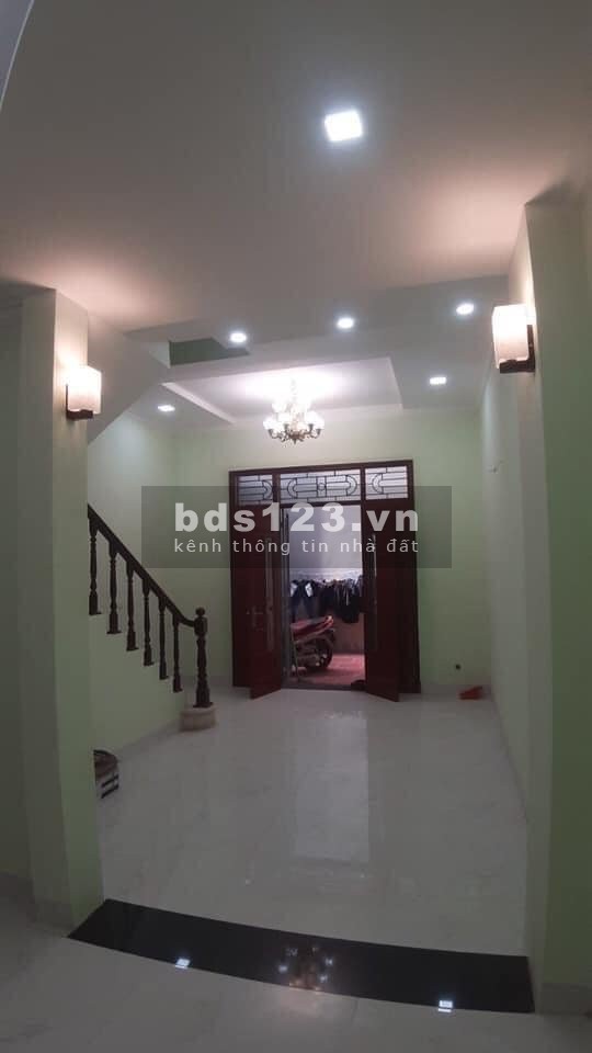 Nhà phân lô phố Khương Đình-Thanh Xuân, 60M2, 5 Tầng, MT 4m, 4.2 Tỷ. LH 0965950869