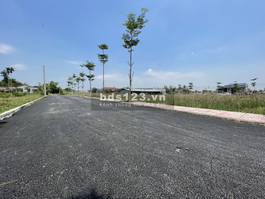 Bán đất Long An dt 140m2, giá 470 triệu gần trung tâm hành chính huyện Cần Đước