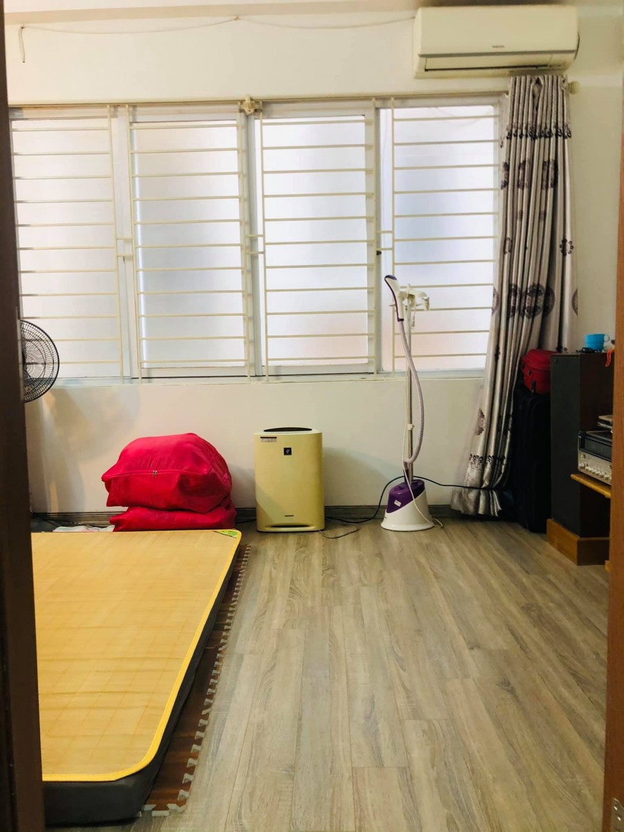 Bán nhà Bùi Xương Trạch, 35m2, nhà đẹp, ngõ rộng, gần phố, giá chỉ 3.3 tỷ. LH 0966456918