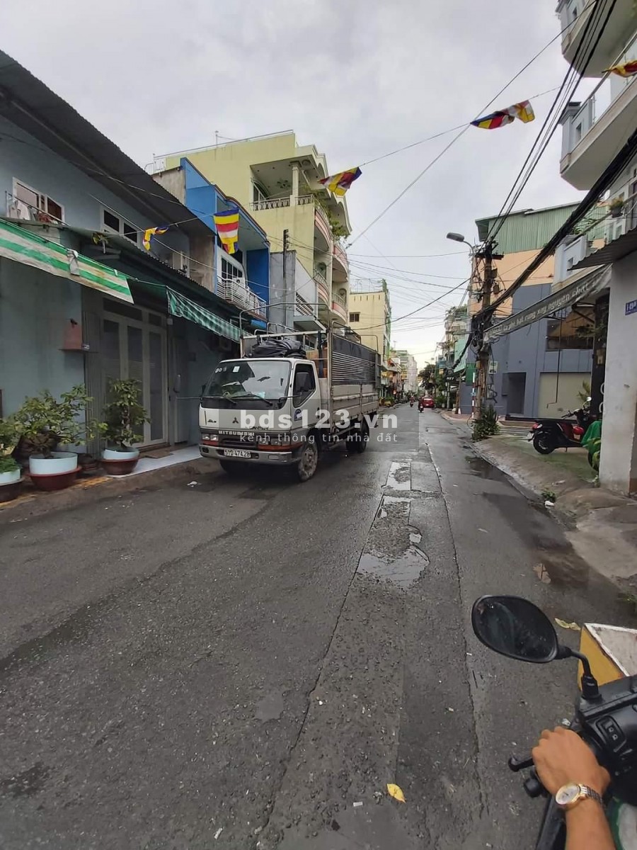 Bán nhà đường Bình Thới, Quận 11, dt 4.2x11.5m, giá 8.8 tỷ TL, thông ra Minh Phụng[088-688-0910]