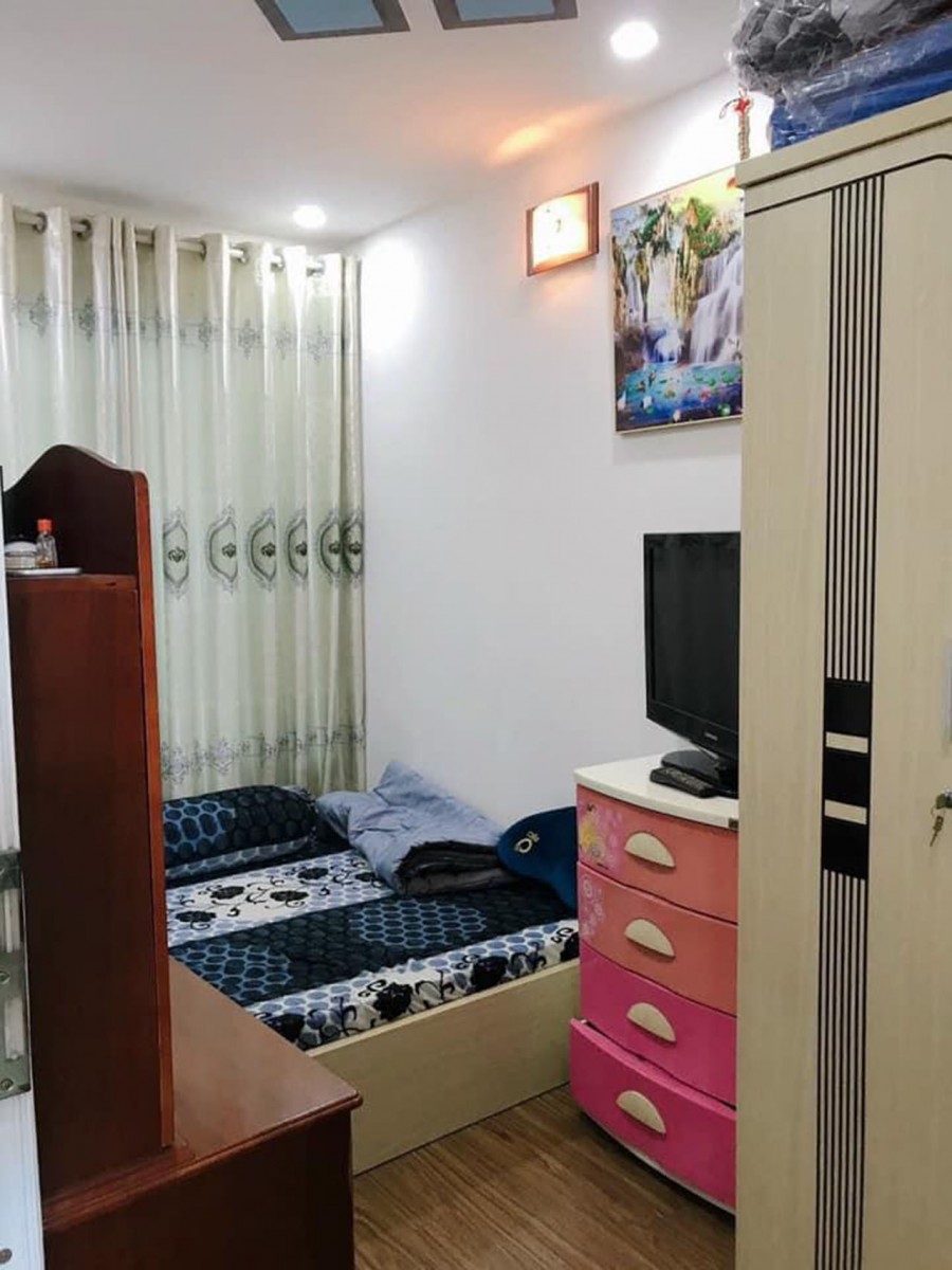 Gấp bán nhà Quận diện tích sử dụng 4,3x9m, 10m mặt tiền giá bán 5,35 tỷ