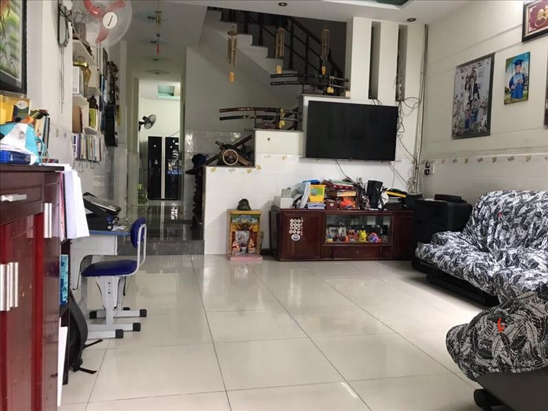 Bán nhà Thích Quảng Đức có sân rộng trước nhà, diện tích lớn 68m2 chỉ hơn 5 tỷ