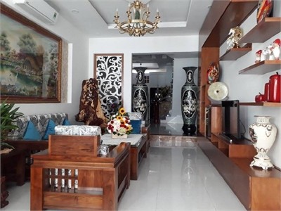 Bán nhà Thích Quảng Đức có sân rộng trước nhà, diện tích lớn 68m2 chỉ hơn 5 tỷ