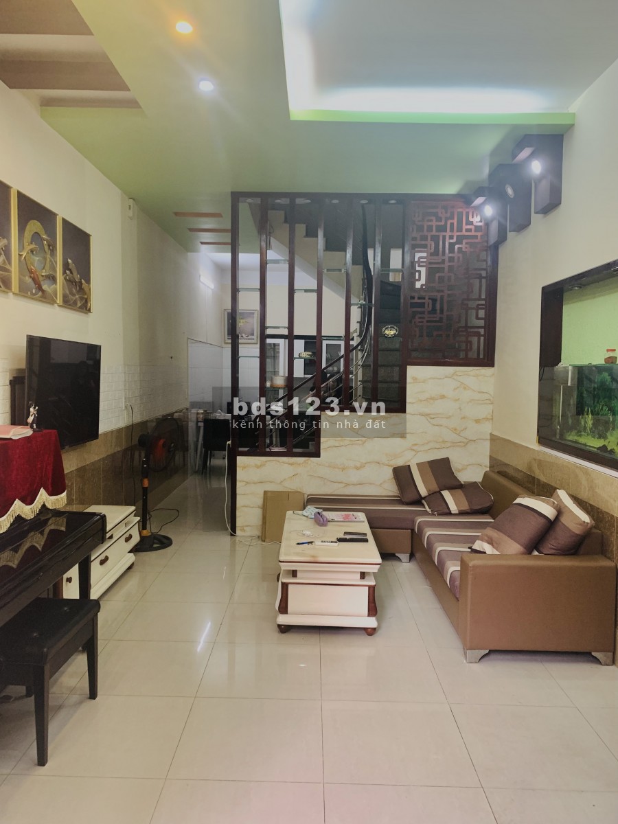 Bán nhà 292 Lạch Tray diện tích 42m2 đúc 4 tầng hướng Tây Nam, ngõ rộng 3m
