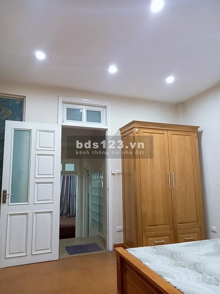 Bán nhà gần phố nguyên căn đẹp chủ tự xây, mt 1323 Giải Phóng 4.8 tỷ Hoàng Mai