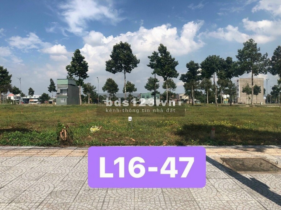 Cần bán gấp nền giá rẻ ở cần thơ, liên hệ 0586208565, dự án Stella Mega City