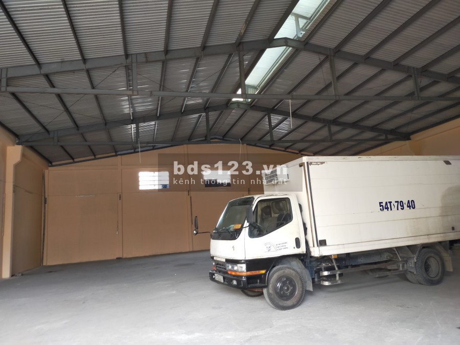 Cho thuê kho/xưởng 650m2 HL2 Bình Tân, container vào ok, cao 10m