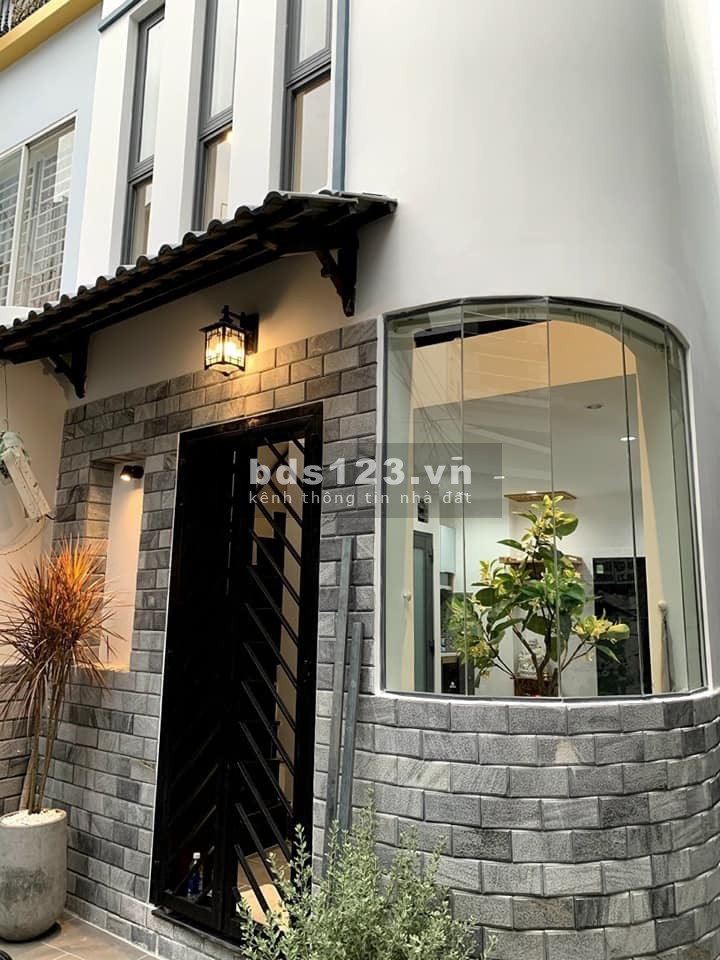 Hạ Sâu 300 triệu Bán Gấp Biệt thự mini 4 tầng Lô góc 2 mặt hẻm, Chủ tặng hết nội thất ngoại