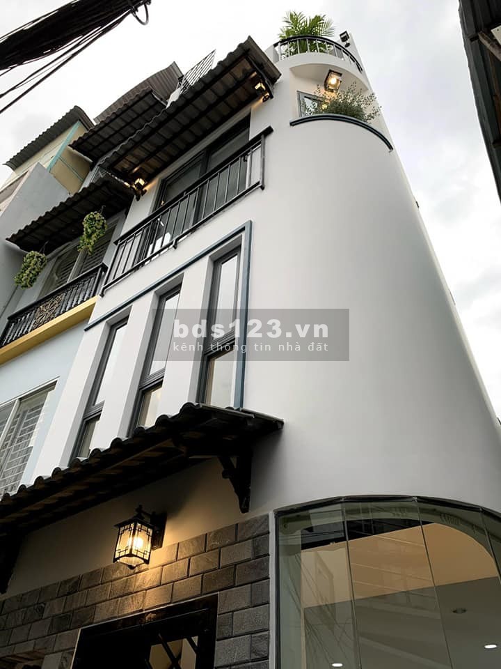 Hạ Sâu 300 triệu Bán Gấp Biệt thự mini 4 tầng Lô góc 2 mặt hẻm, Chủ tặng hết nội thất ngoại