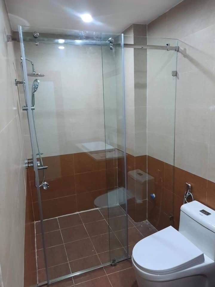 Giá 2.2 tỷ duy nhất 1 căn Ngọc Thuỵ, 4 tầng, dt 31m, nhà đẹp ở ngay, ô tô đỗ gần, lh 0963521933