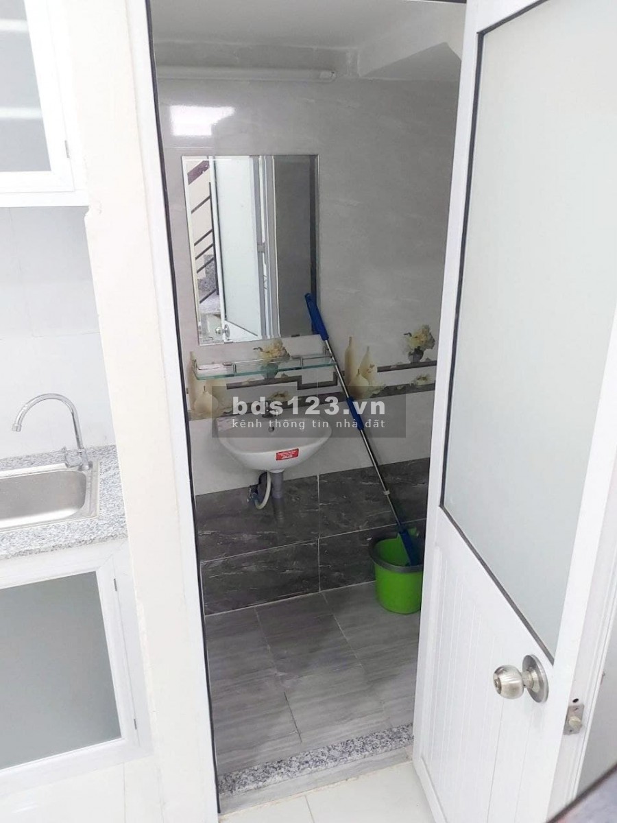 Nhà đẹp diện tích khủng 90m2, phường 15, Tân Bình, hẻm xe…