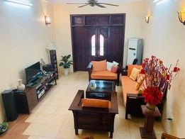 Chủ Cần Bán Gấp, Phương Mai Phố, Phân Lô, ô tô dt 50m2, giá 7 tỷ, nhà đẹp long lanh