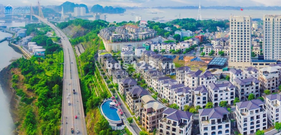 Căn góc penthouse hướng ban công Nam view Vịnh Hạ Long 4.1 tỷ CK 8%. 0936.886.793
