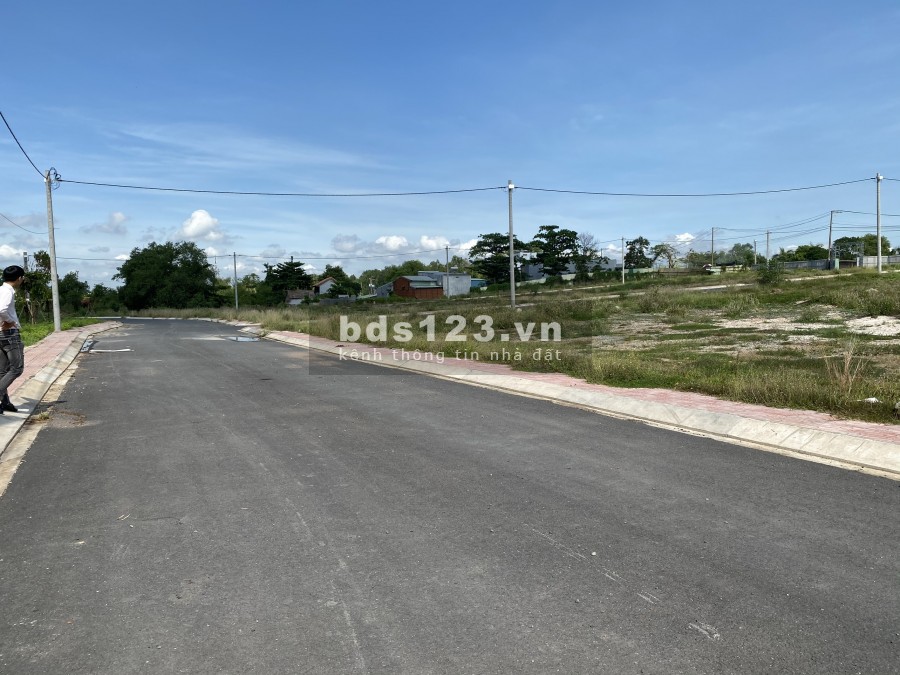 Bán đất thổ cư 100%, sổ hồng, thành phố Biên Hoà, liên hệ 0933657719