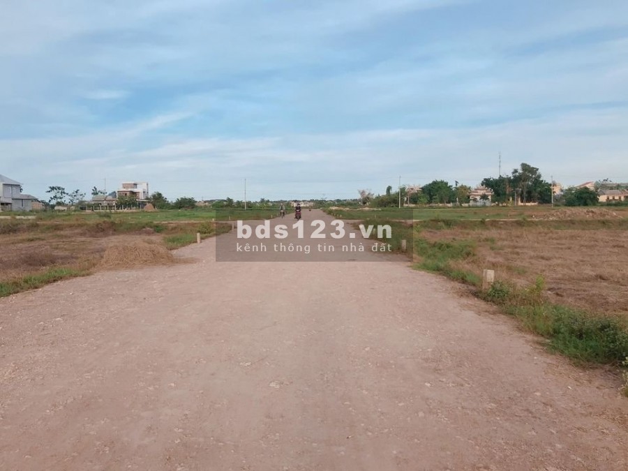 Bán đất giỏ hàng Vip Dương Nổ Cồn, liên hệ 0346229509, giá bán 10 triệu/m2, lhcc