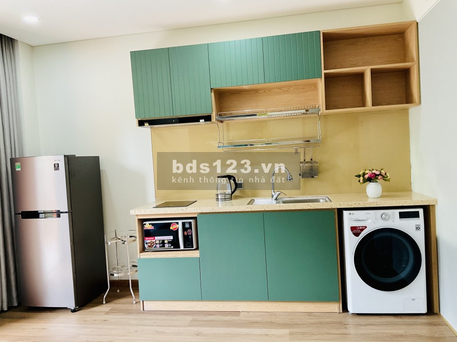 CHDV chuẩn 4 sao Q2 nội thất cao cấp, có ban công, hồ bơi cách trung tâm Q1 chỉ 8ph