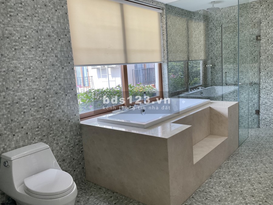 CHDV chuẩn 4 sao Q2 nội thất cao cấp, có ban công, hồ bơi cách trung tâm Q1 chỉ 8ph