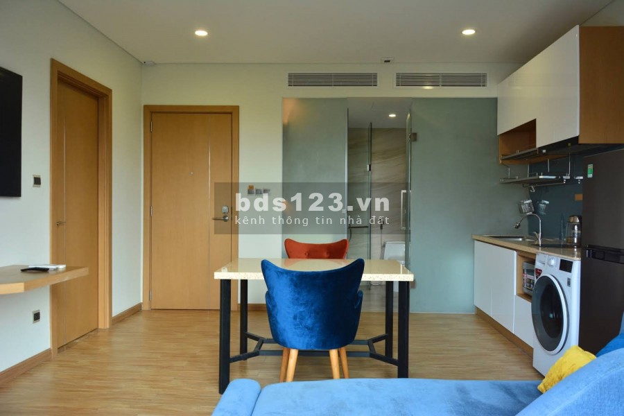 CHDV chuẩn 4 sao Q2 nội thất cao cấp, có ban công, hồ bơi cách trung tâm Q1 chỉ 8ph