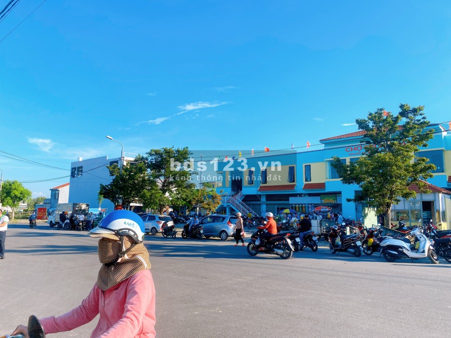 Chào suất ngại giao duy nhất lô kề Góc đối diện chợ Điện Nam Trung, sổ đỏ trao tay