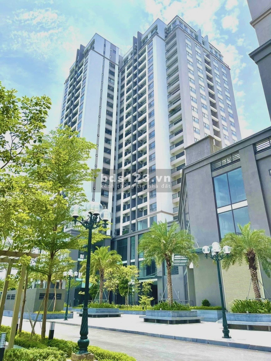 Bán căn 3 phòng ngủ, view Hồ Tây, Cầu Nhật Tân không gian thoáng đãng