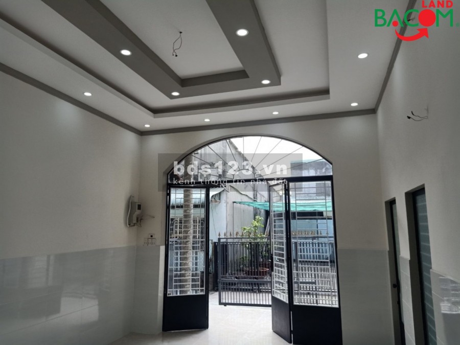 Bán nhà cấp 4 nguyên căn gần giáo xứ Thuận Hoà, phường Tân Phong, giá 2.6 tỷ