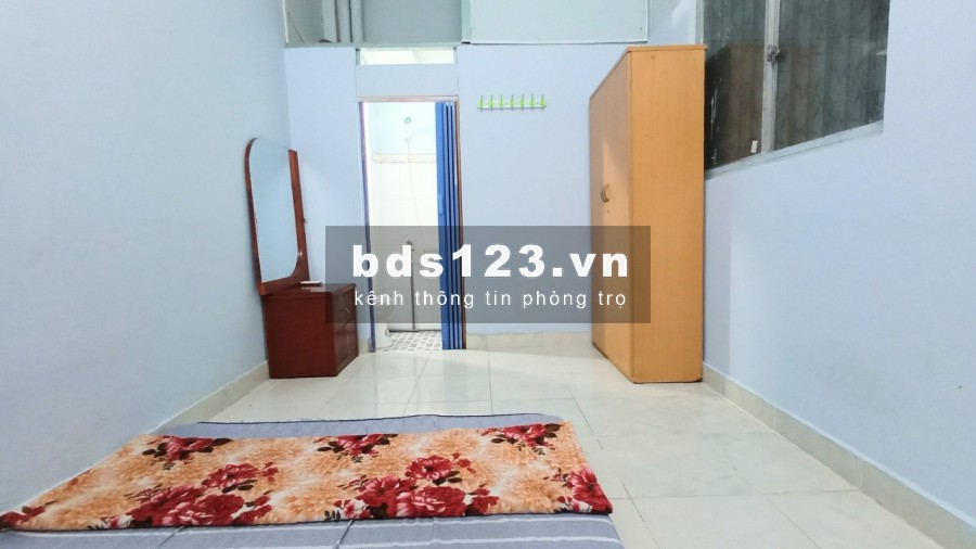 Phòng trọ Phú Nhuận 3 triệu/tháng, có sẵn máy lạnh tủ đồ nệm bàn, lh 0835533222