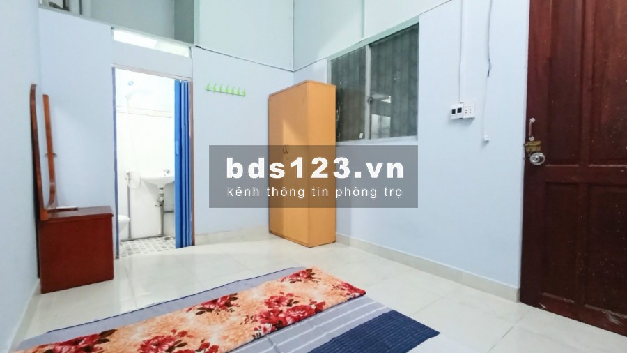 Phòng trọ Phú Nhuận 3 triệu/tháng, có sẵn máy lạnh tủ đồ nệm bàn, lh 0835533222