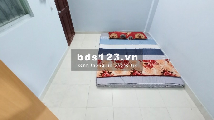 Phòng trọ Phú Nhuận 3 triệu/tháng, có sẵn máy lạnh tủ đồ nệm bàn, lh 0835533222