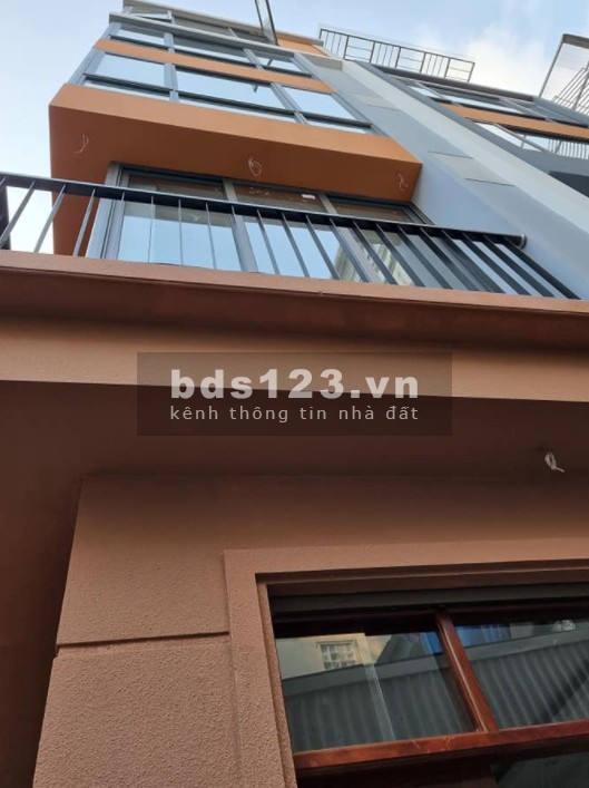 Bán nhà Mỹ Đình, dt 35m2, 5 tần, tặng nội thất, ô tô đường thông, giá mùa dịch nhỉnh 3 tỷ