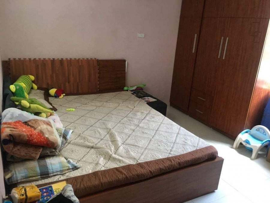 Bán nhà nguyên căn Bạch Mai Quận Hai Bà Trưng dt 42m2, 4 tầng kiên có, lhcc